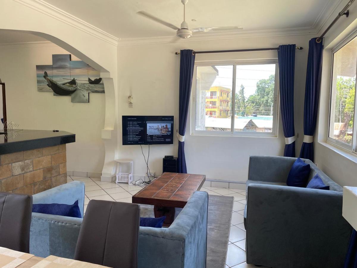 Royal Palms Apartment A4 Mombasa Esterno foto