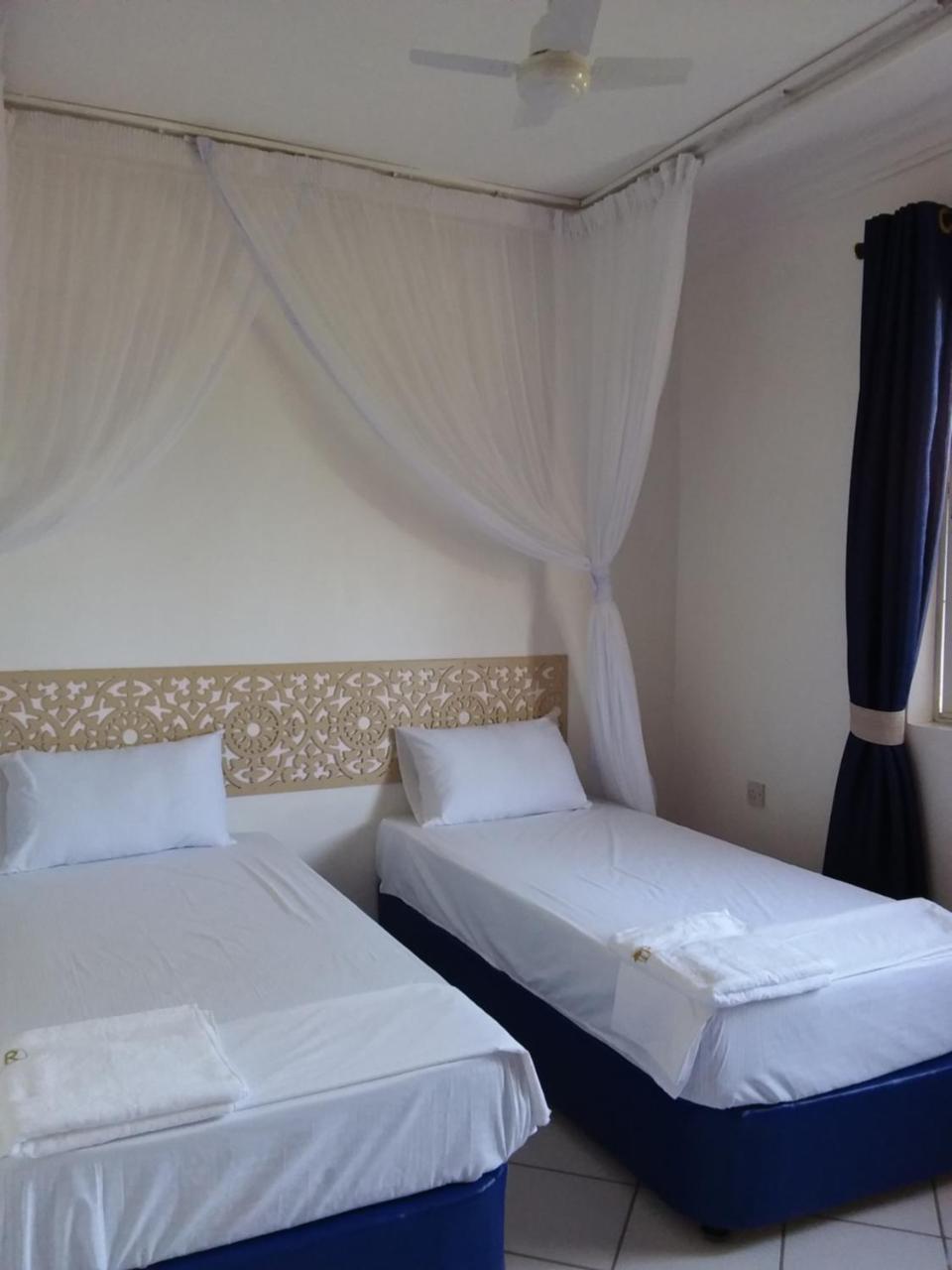 Royal Palms Apartment A4 Mombasa Esterno foto